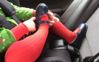 Spatiul copiilor in masina, spatiul la picioare într-un scaun auto rear facing